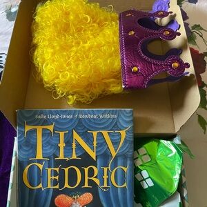 Little Bookish Wardrobe